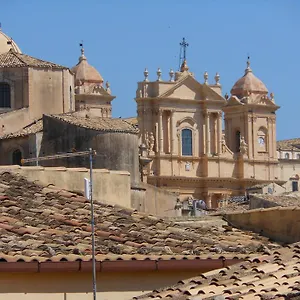 Casa Vacanze Happy Days , Noto Italia